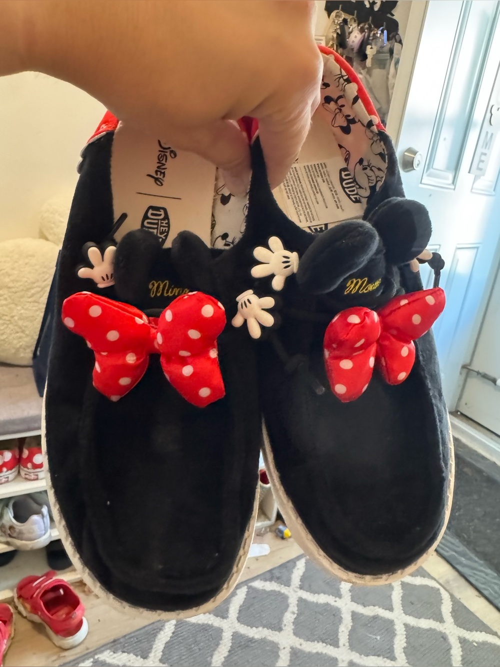 Disney Hey Dude Minnie Mouse women’s shoes 8 worn once